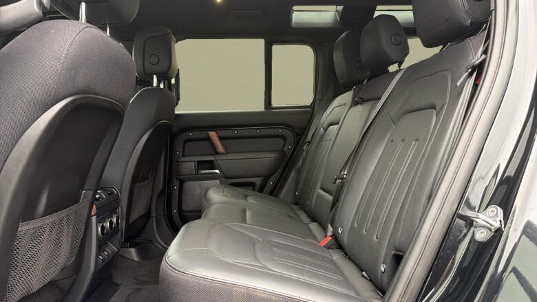 Land Rover Defender 2.0 P400e X 110 5dr Auto Estate